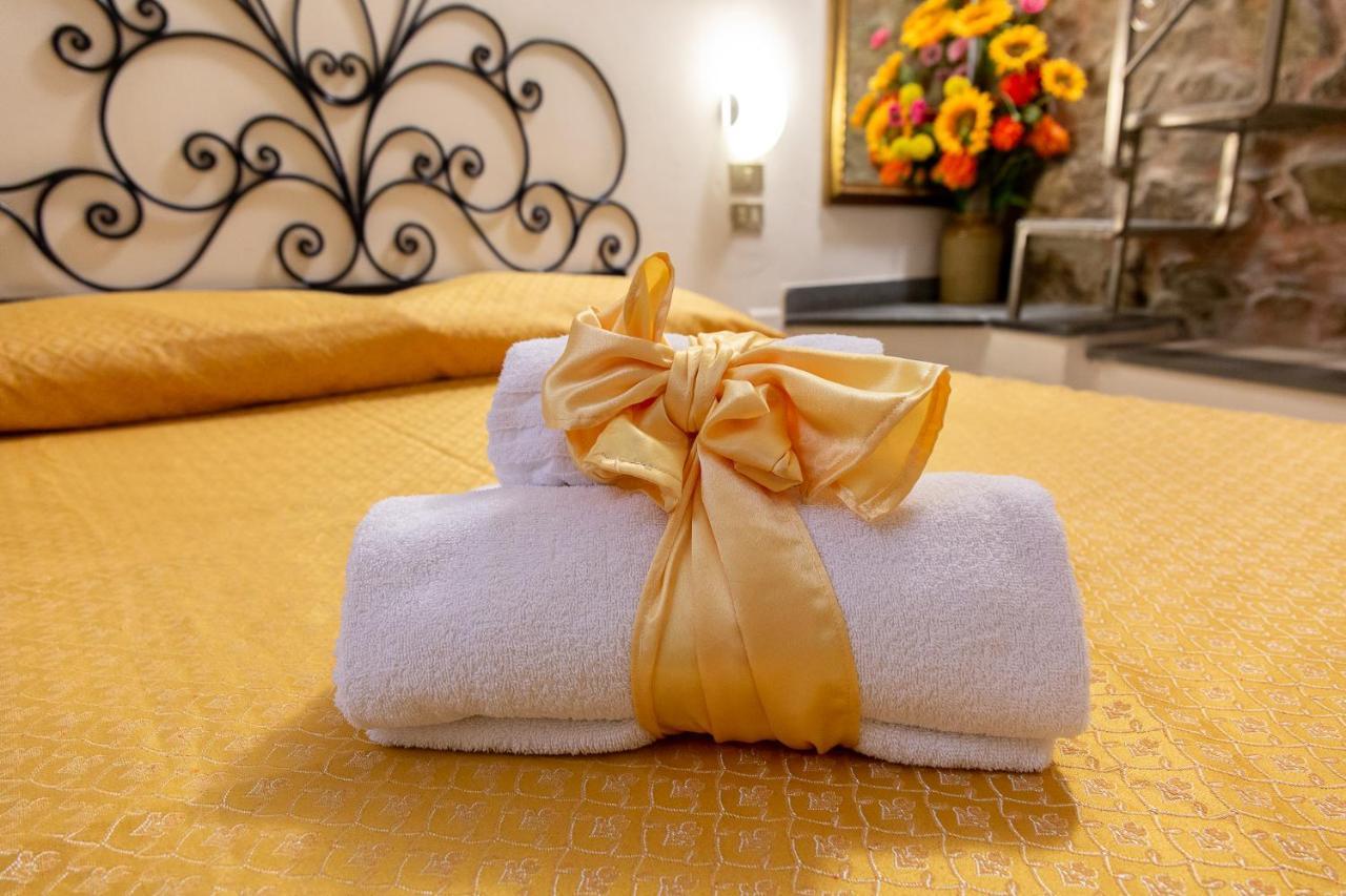 Via Mazzini - Francamaria Rooms Βερνάτσα Εξωτερικό φωτογραφία