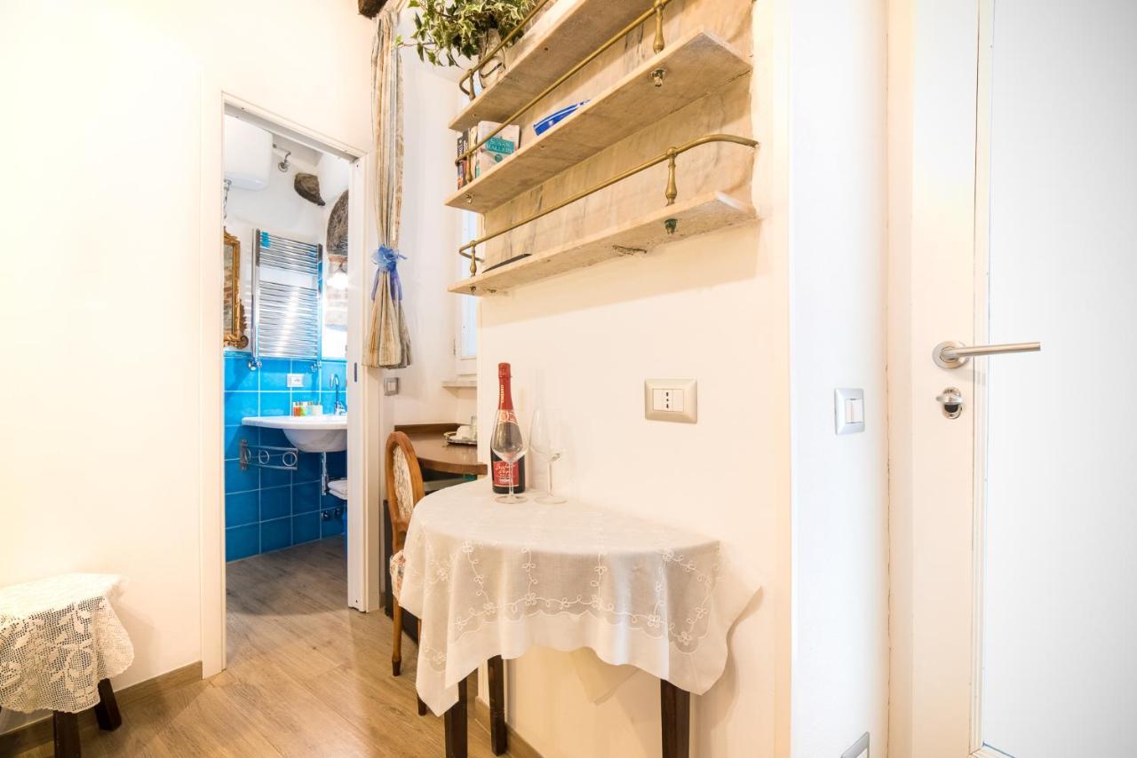 Via Mazzini - Francamaria Rooms Βερνάτσα Εξωτερικό φωτογραφία